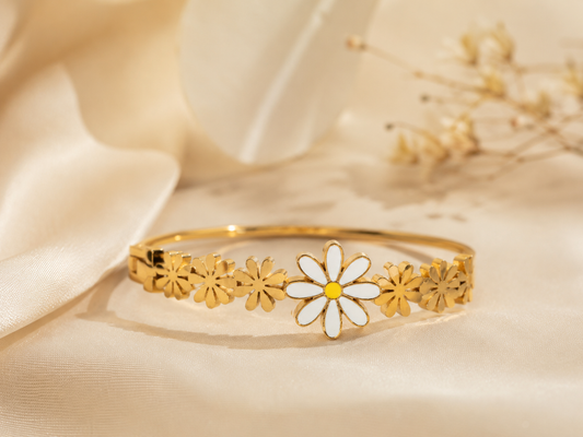 Florea Petal Bracelet