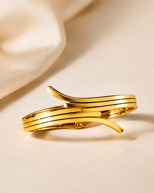 Elan Wave Bracelet