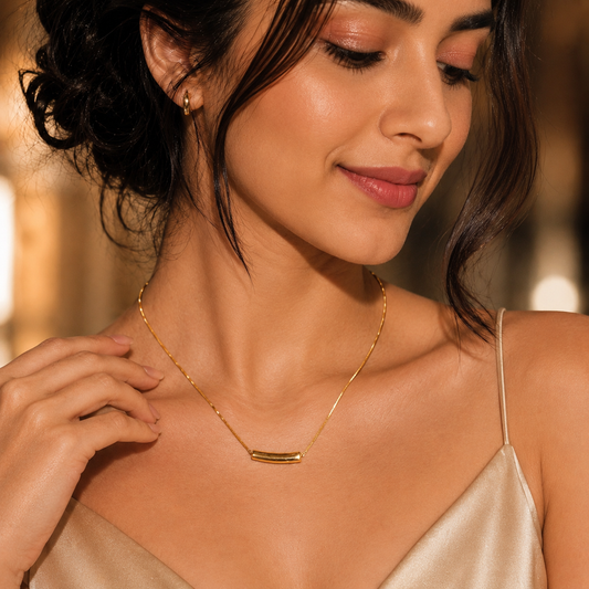 Orlina Bar Necklace